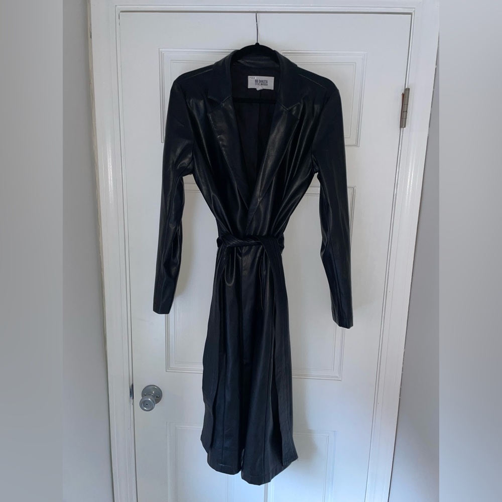 BB Dakota Leather Trench